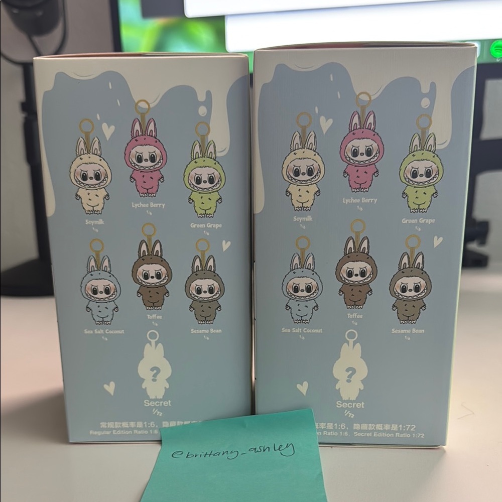 Exciting Macaron Labubu - Soy Milk - Picture 7 of 7